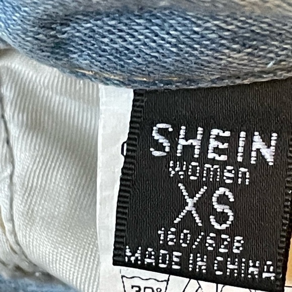 Shein High Waisted Mom Jean Distressed Size XS - Picture 12 of 15